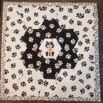 Hexagon Mug Rug